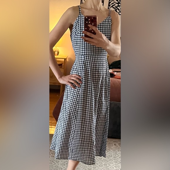 Gap black and white midi summer dress. - Picture 1 of 3